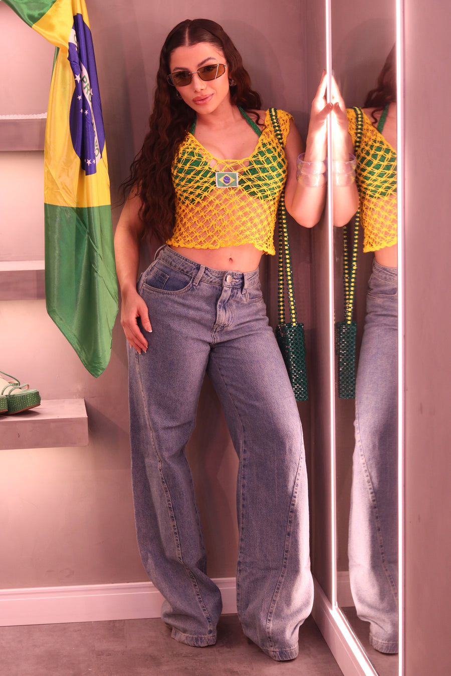 CROPPED BRUNA