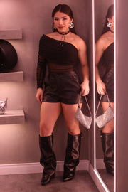 SHORT RENATA