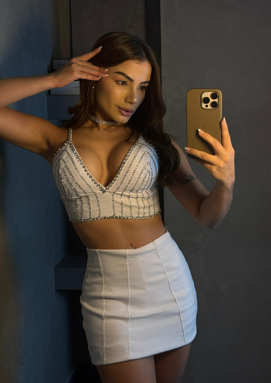 CROPPED MIA